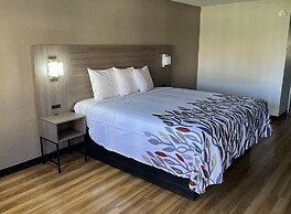 Red Roof Inn Memphis - Graceland/ Airport