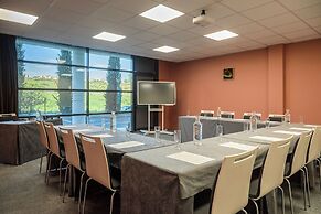 Mercure Aix-en-Provence La Duranne Gare TGV