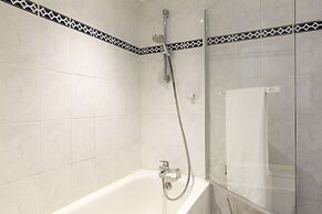 BRIT HOTEL CONFORT NEVERS Centre Gare