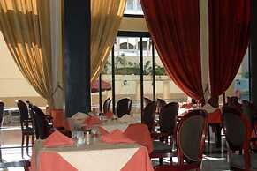 Hotel De La Corniche