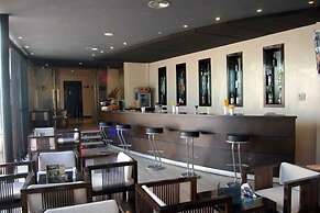 Hotel De La Corniche