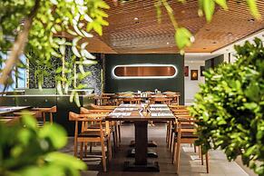 Pullman Shanghai Central-in XinTianDi & Yu Garden Area