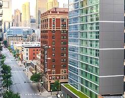 Hotel Felix River North/Magnificent Mile