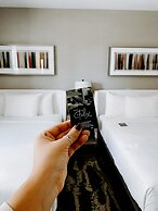 Hotel Felix River North/Magnificent Mile
