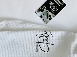 Hotel Felix River North/Magnificent Mile