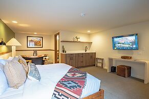 Petty Ranch Inn