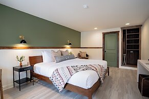 Petty Ranch Inn