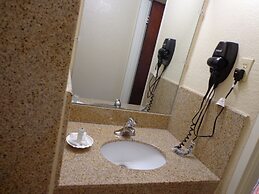 Economy Inn Express Warren