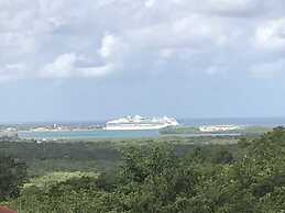 Retreat Guesthouse Luxury Suites