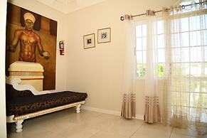 Retreat Guesthouse Luxury Suites