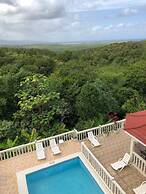 Retreat Guesthouse Luxury Suites