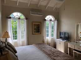 Retreat Guesthouse Luxury Suites