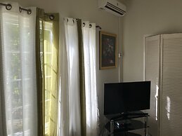 Retreat Guesthouse Luxury Suites