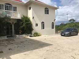 Retreat Guesthouse Luxury Suites