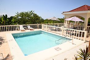 Retreat Guesthouse Luxury Suites