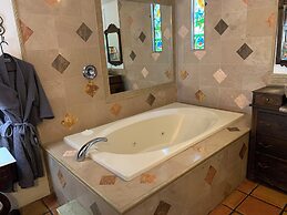 Chantico Inn