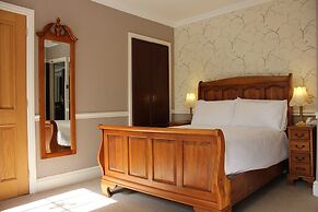 Rose In Vale Country House Hotel