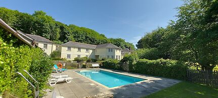 Rose In Vale Country House Hotel