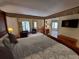 Rose In Vale Country House Hotel