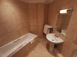 Rose In Vale Country House Hotel