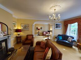 Rose In Vale Country House Hotel