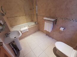 Rose In Vale Country House Hotel