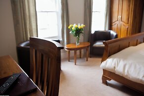 Rose In Vale Country House Hotel