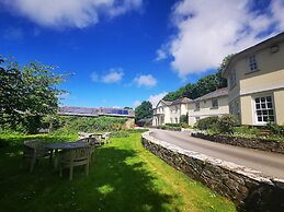 Rose In Vale Country House Hotel