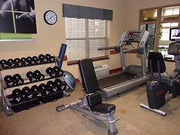 Holiday Inn Express & Suites Chicago West-Roselle by IHG