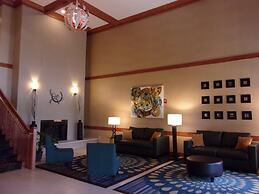 Holiday Inn Express & Suites Chicago West-Roselle by IHG