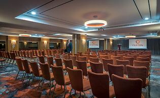 Clayton Hotel Dublin Airport