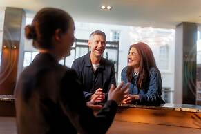 Clayton Hotel Dublin Airport