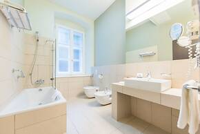 Buda Castle Hotel