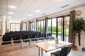 Residhome Aparthotel Paris Evry