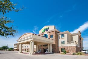 Holiday Inn Express Hotel & Suites Clovis by IHG