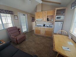 Voyager Resort Inn