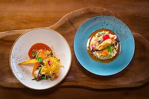 Hai Tide Beach Resort