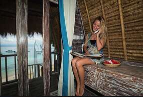 Hai Tide Beach Resort