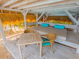 Hai Tide Beach Resort