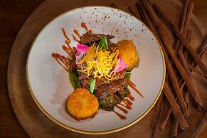 Hai Tide Beach Resort