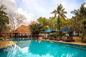 Hai Tide Beach Resort