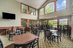 Howard Johnson by Wyndham Traverse City