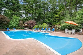 Howard Johnson by Wyndham Traverse City