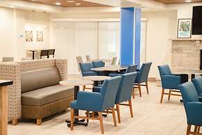 Holiday Inn Express & Suites Winona by IHG