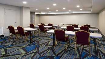 Holiday Inn Express West Cincinnati by IHG