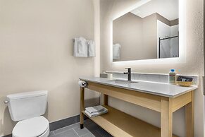Best Western Red River Inn & Suites