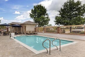 Best Western Red River Inn & Suites