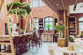 City Park Hotel & Residence