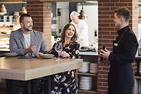 City Park Hotel & Residence