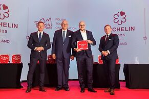 City Park Hotel & Residence